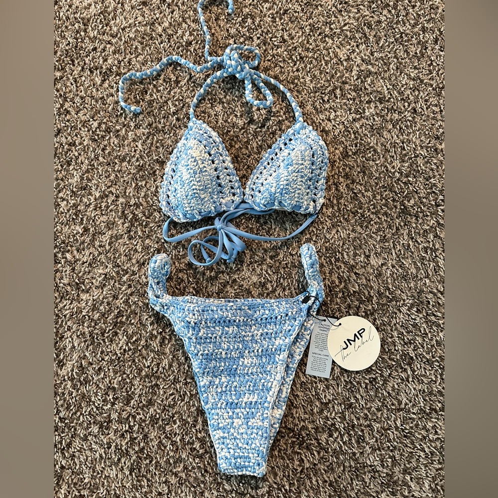 JMP the Label NWT Crochet Mirage Blue Cabo top and bottom. Both size M